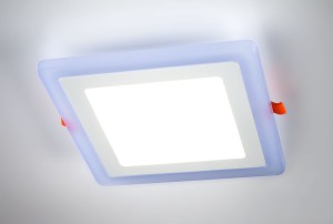 Oprawa stropowa QUATRO 18W Bia