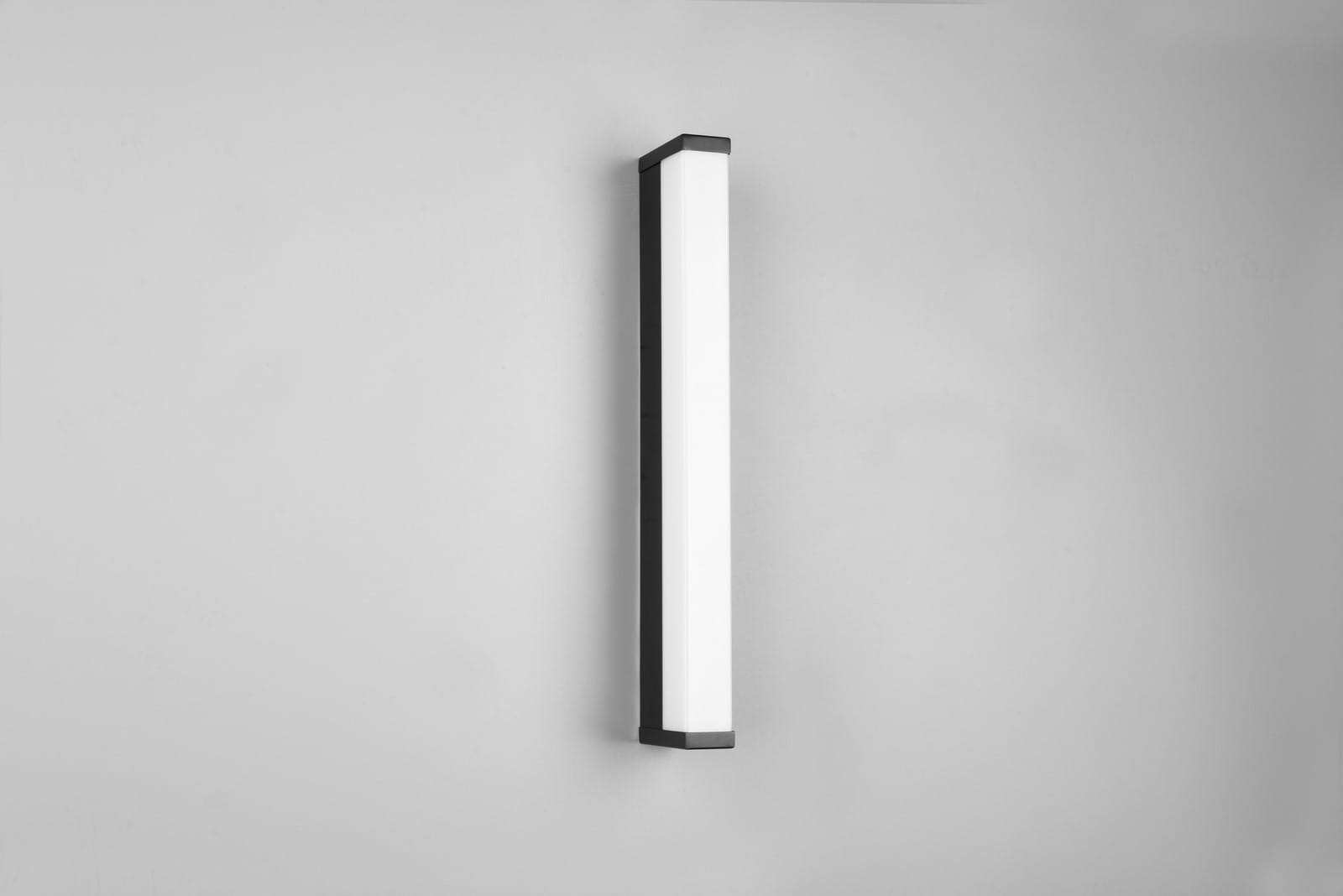 283814232_3.jpg