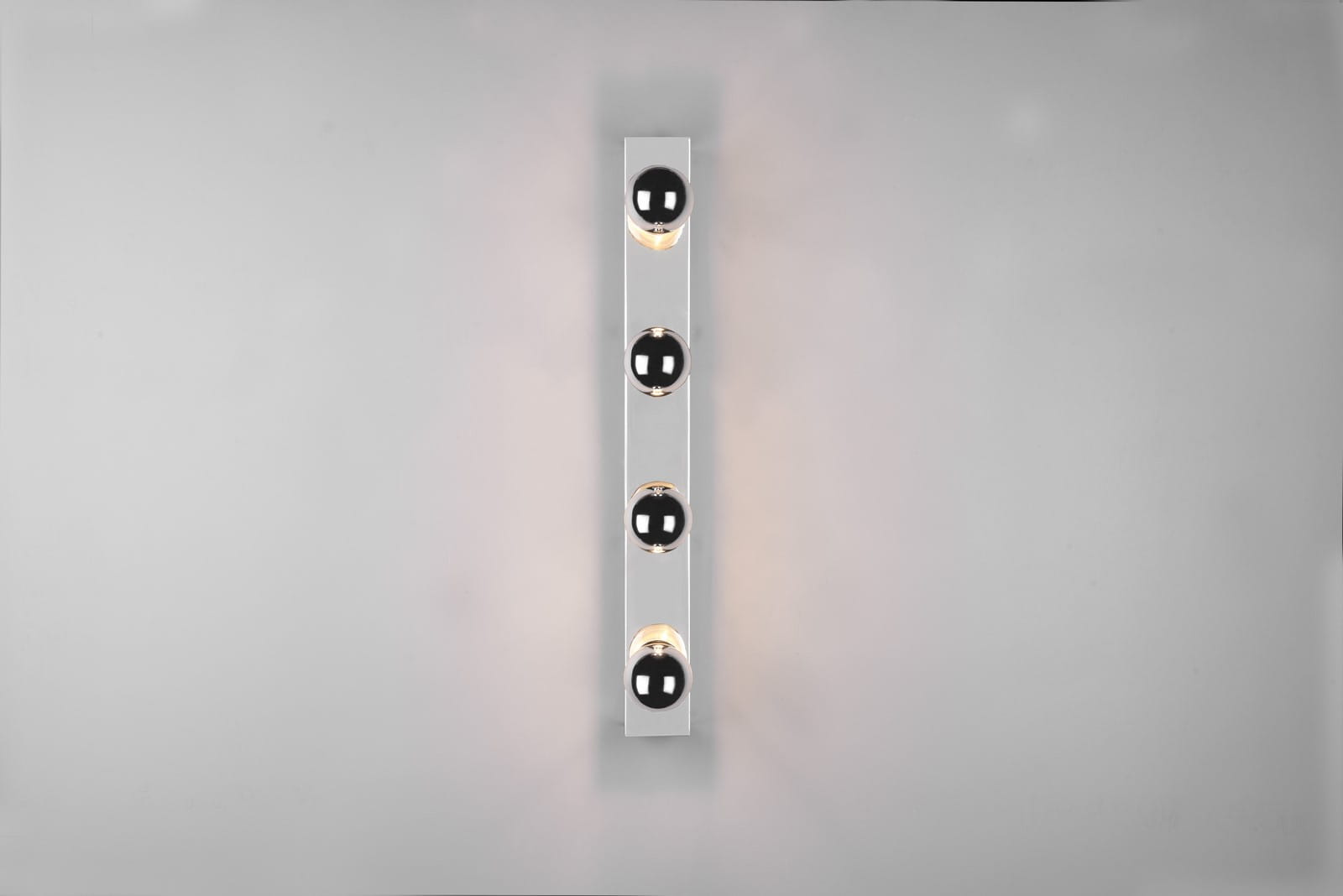 283600406_2.jpg