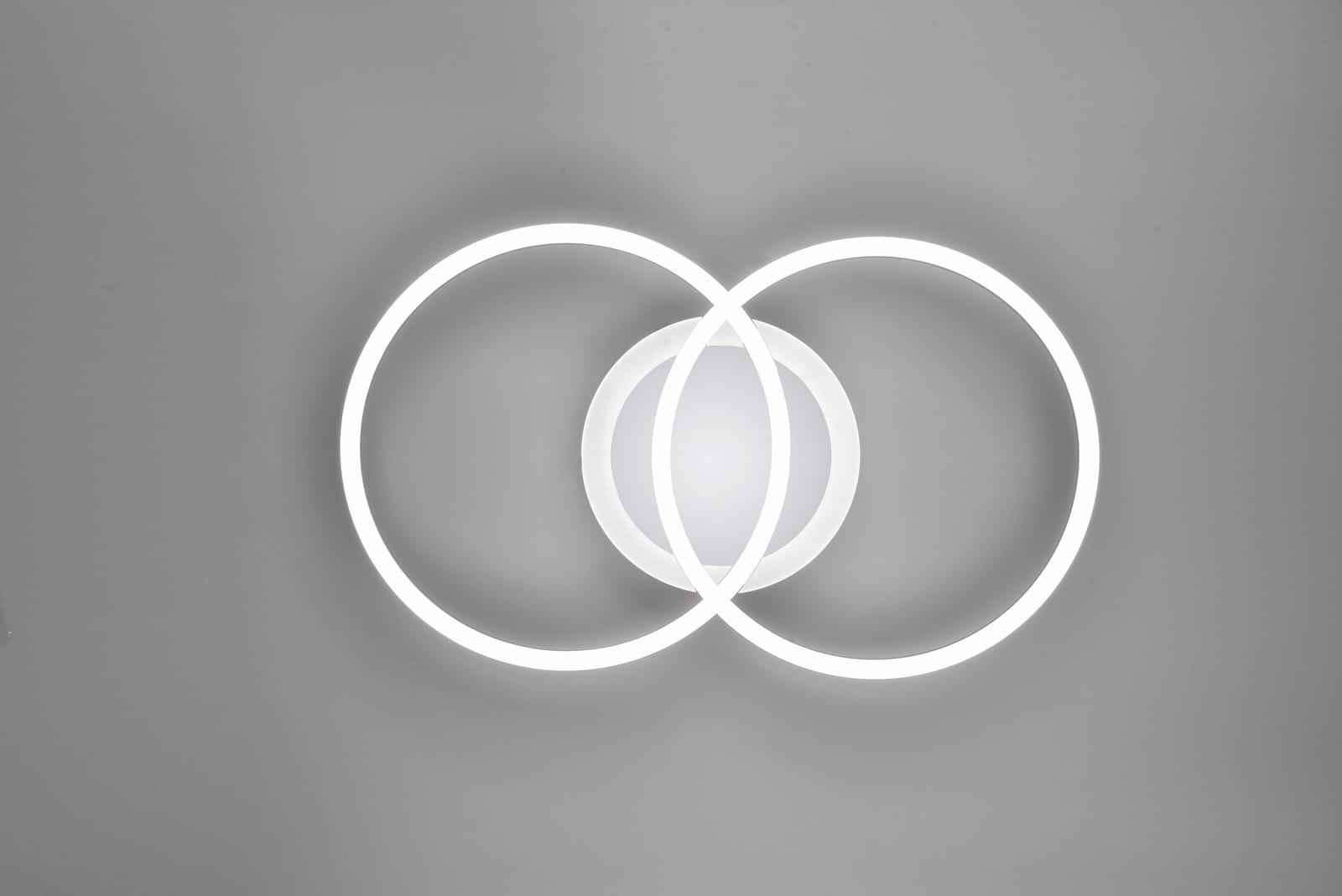 R62783406_1.jpg