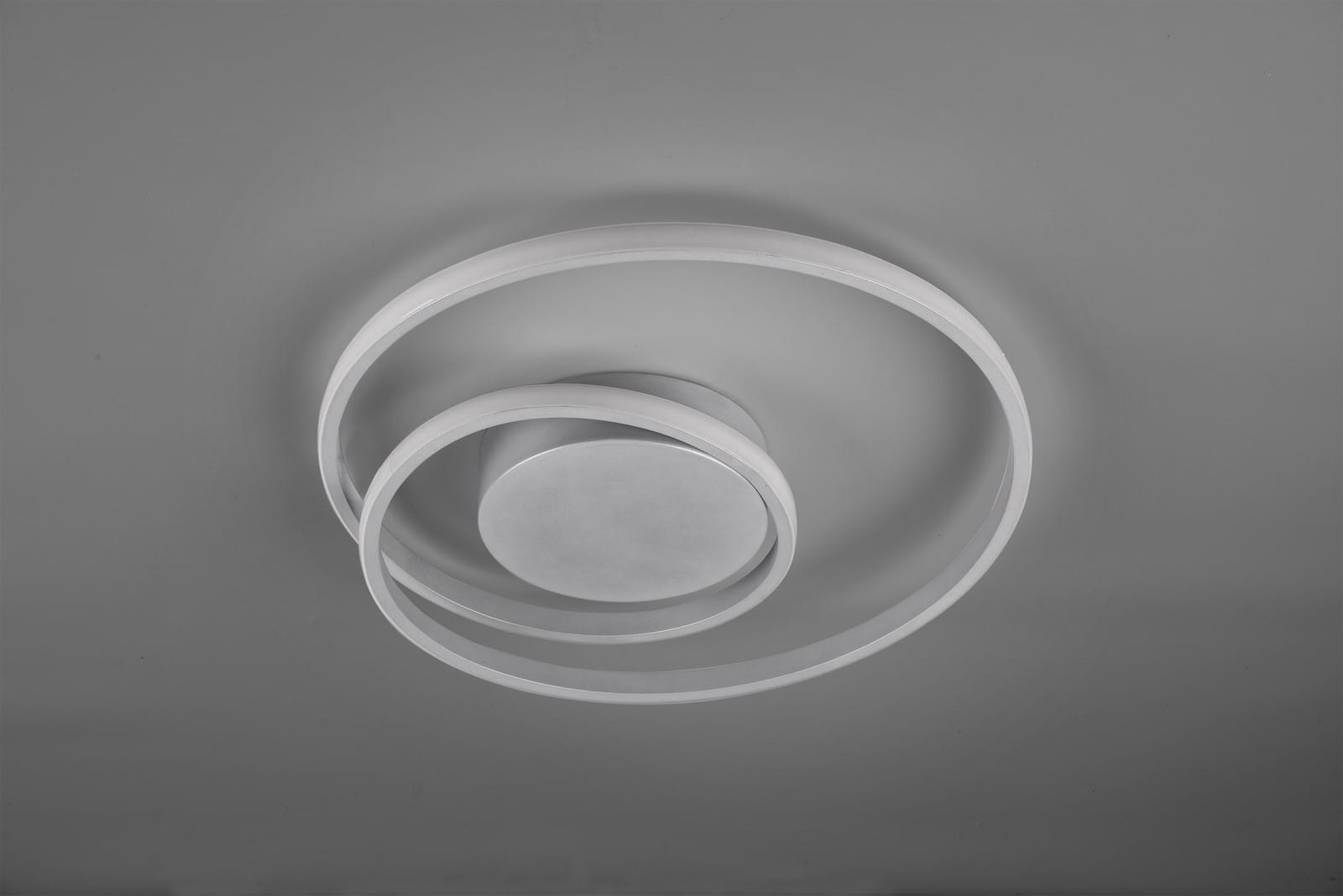 R62911187_1.jpg