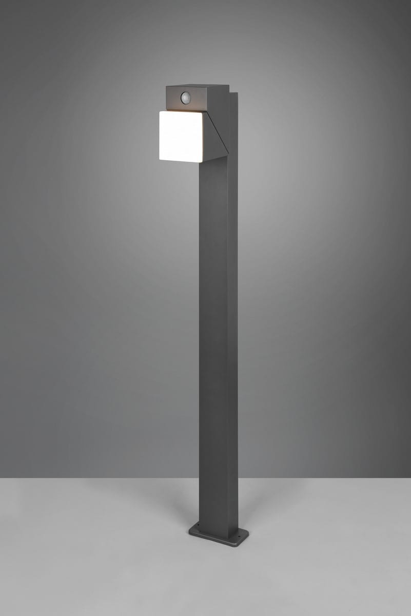 470669142_2.jpg