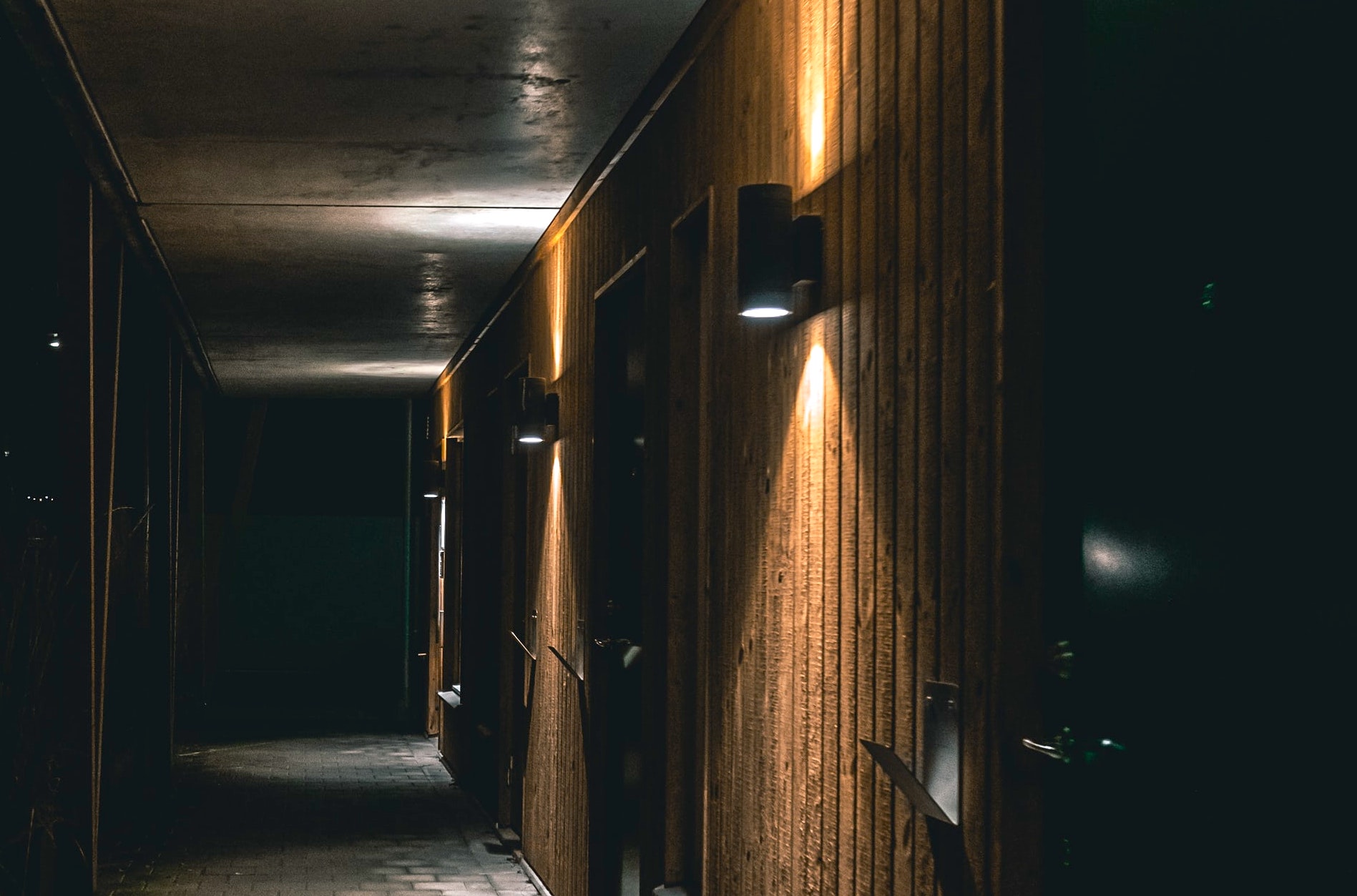 Kinkiet czarny loft - stylowe wnętrza